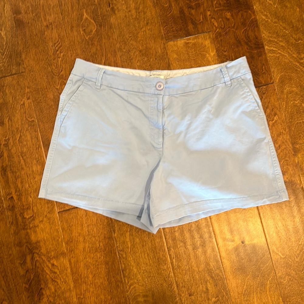 Crown and Ivy Caroline Shorts light blue Women’s size 16